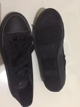 Airwalk hitam sepatu anak