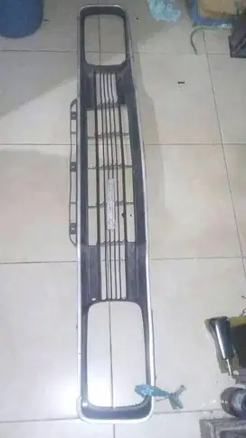 Grill ford cortina mk3 original. Copotan