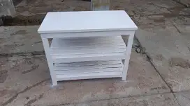 Meja rak tv dan ruang tamu
