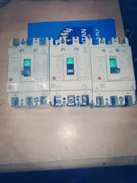 Mccb/breaker Mitsubishi 32A 3pole,tersedia ukuran 40A,50A