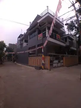 Dijual Rumah Mewah HOOK Luas Siap Huni Strategis di Pondok Gede Bekasi