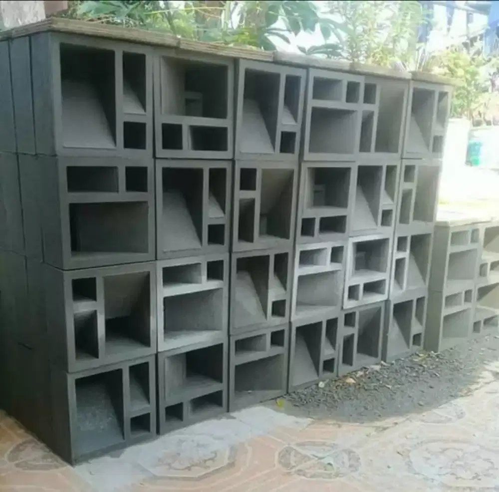 Batu bata press bata expose &amp; Roster minimalis.