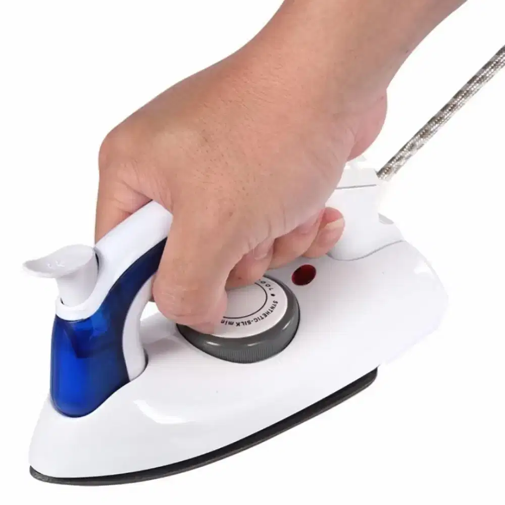 Setrika Uap Mini Portabel