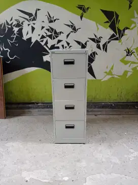 Filing Cabinet 4 Laci / Lemari Besi Kantor 4 Laci / Lemari Arsip 10