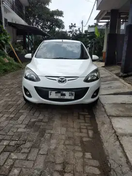 Mazda 2 2011 Bensin