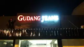Huruf timbul semarang