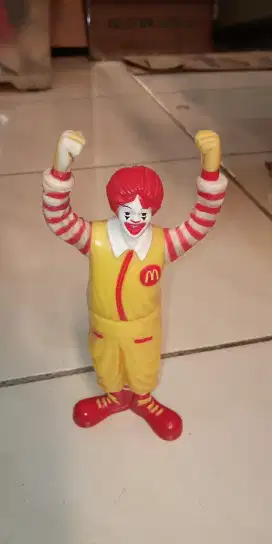 Boneka hias happy meal