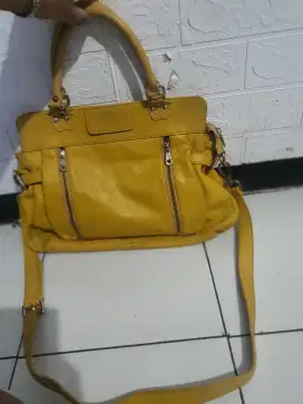 Tas Slempang Chloe