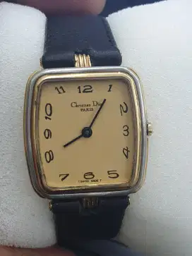 Jam tangan antik