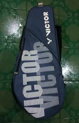 Tas raket badminton Victor R-6213 bonus kaos Yonex lindan