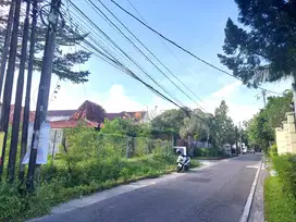 Tanah di Lingkungan Elite Jalan Padma Palagan