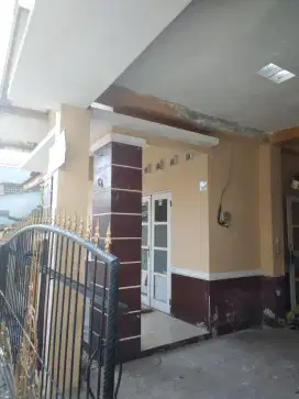 DISEWAKAN RUMAH 3 KAMAR