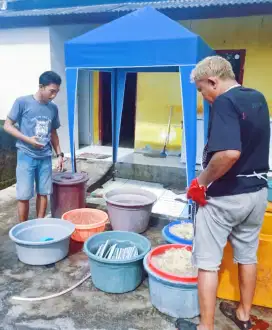 Tenda kafe bongkar pasang & lipat