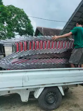 Kursi kantor susun