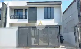 Rumah di setiabudi regency masih Baru harga nego