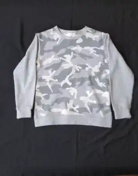 Valentino camoflage sweater