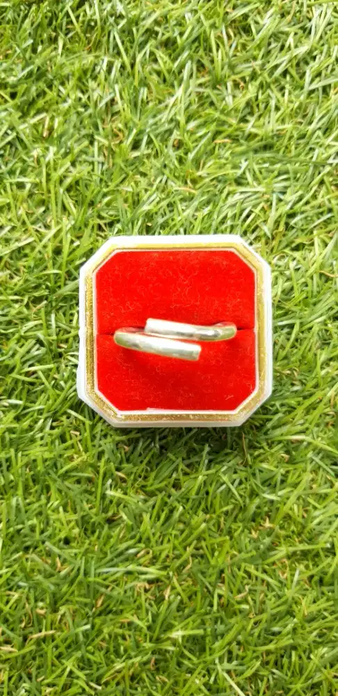 Cincin Perak Tebal Berlubang