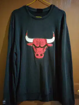 Crewneck Si Banteng Ngantuk