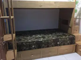 Bunk Bed (Tempat tidur tingkat dengan laci penyimpanan)