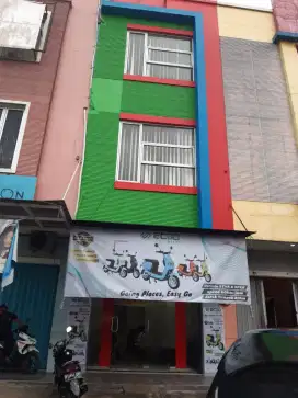 Dijual Ruko 3lt parkir luas