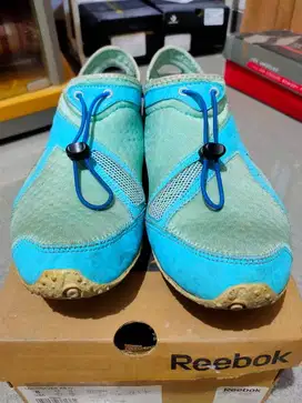 Sepatu Reebok Sz 8 / 25cm ORI