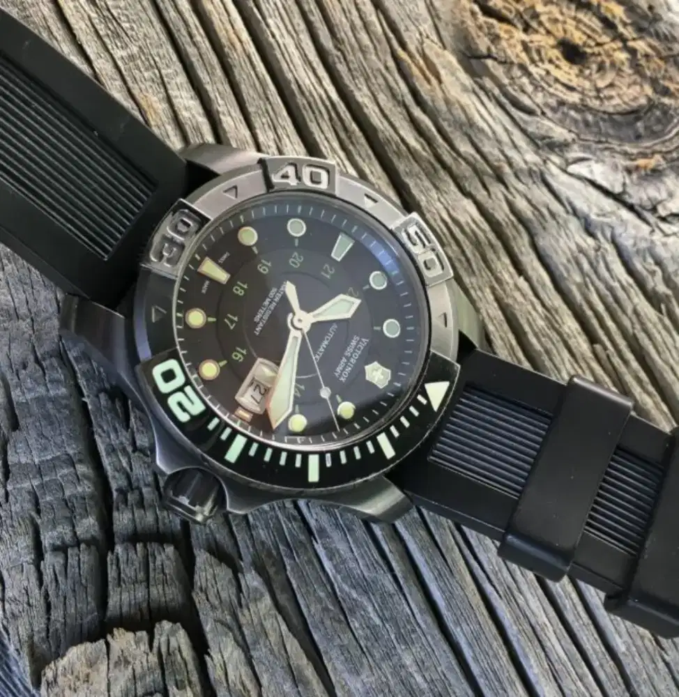 Diver Watch Victorinox Swiss Army Dive Master 500 Automatic 241355