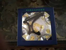 Souvenir Pajangan Piring Asbak Singapore