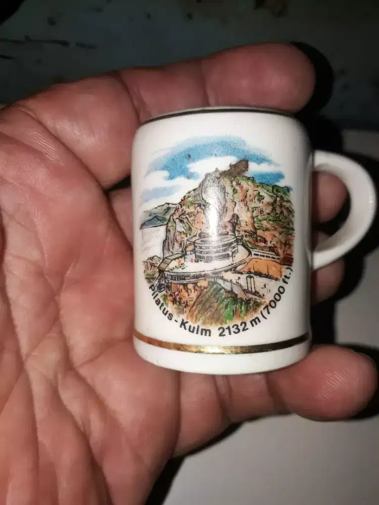 Antik vintage gelas sloki gunung pilatus swiss eropa mulus