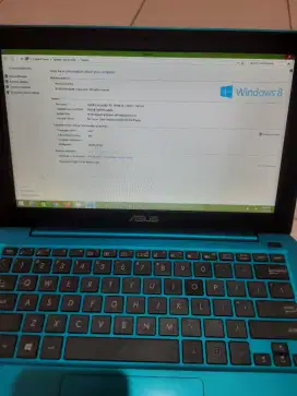 Asus E202s Netbook Laptop