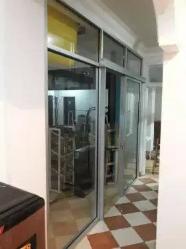 pintu kaca geser lipat partisi