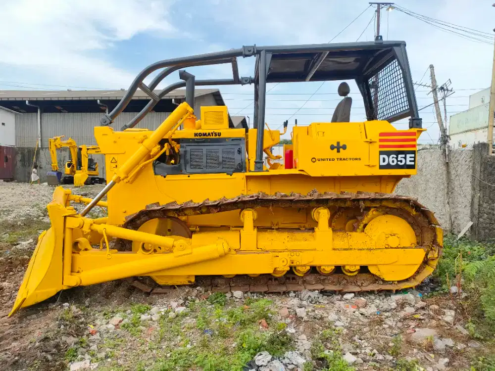 Disewakan Bulldozer D65E