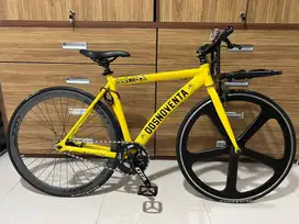 SEPEDA FIXIE FRAME BRAIN OTA DENNOS ZITTO BAN THICKSLICK MULUS SEKALI