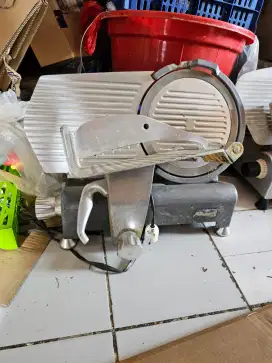 Meat slicer getra 300 ES B12 Mesin pengiris daging beku