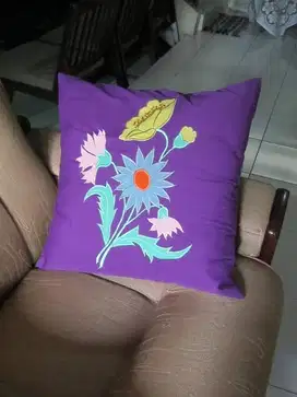 SARUNG BANTAL APPLIKASI