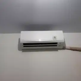 Ac daikin 1pk R 32 Thailand