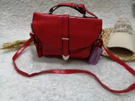 tas import red velvet