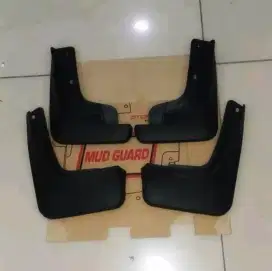 Spakbor Mudguard Karpet Penahan Lumpur Honda City Hatchback