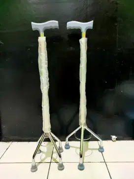 Tongkat kaki 3 dan tongkat kaki 4
