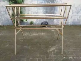 Jemuran kayu lipat