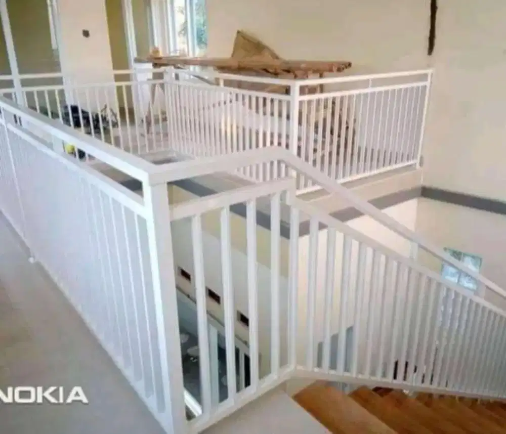 Railing tangga minimalis modern