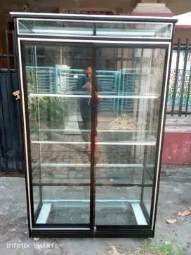Lemari serbaguna pintu sliding p.120