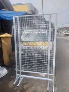 Mando kaki display pajangan