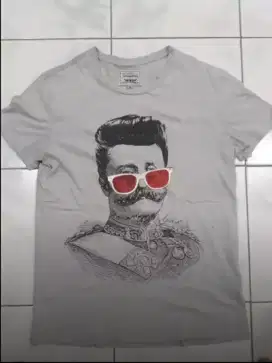 Kaos Levi's original-Made in China