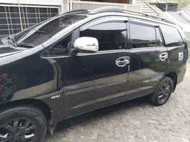 Toyota Kijang Innova 2009 Bensin