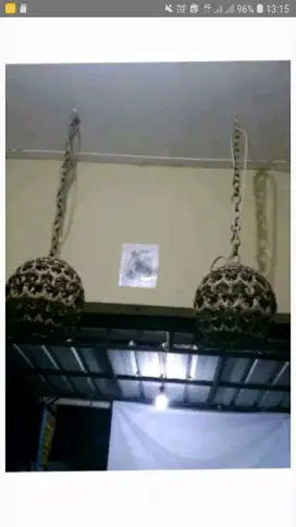 Lampu gantung dari rotan masih bagus