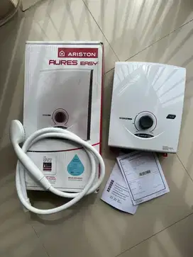 Water heater ariston