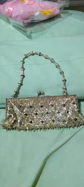 Tas Pesta Silver