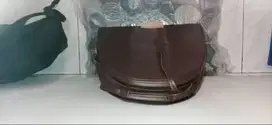 Bantal Kursi Sarung Kulit