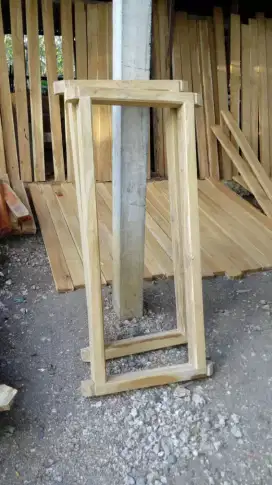 Kusen kayu jati