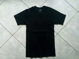 Kaos Hitam Polos GT-Man ORIGINAL size M, Branded dan Merk Ternama